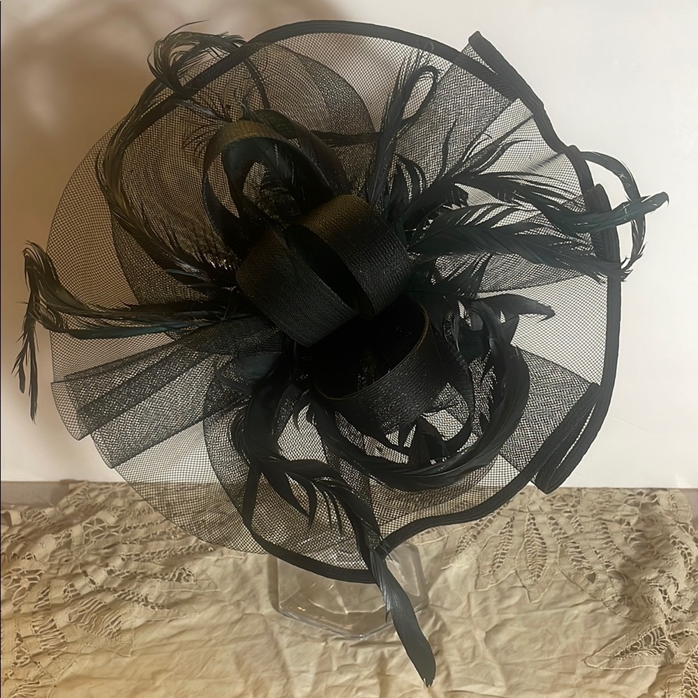 Fascinator with vintage look